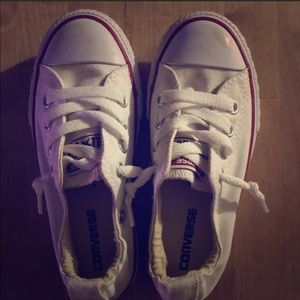 Girls converse